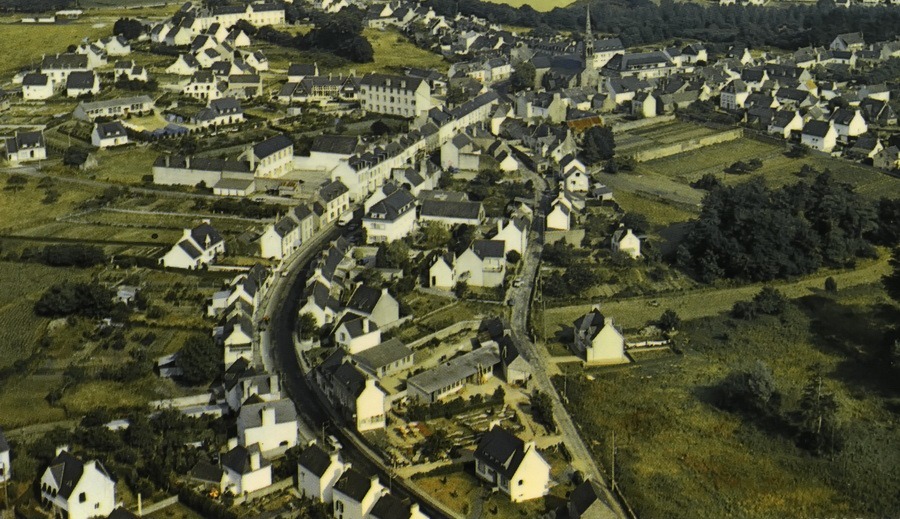 Ancienne (à droite) et nouvelle routes de Concarneau à Trégunc