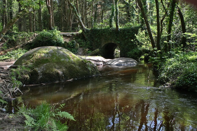 Le pont de l’ancienne ligne de chemin de fer au dessus du Minaouët