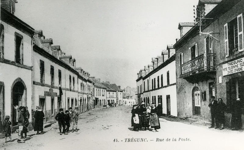 Rue de la Poste, actuellement rue de Pont-Aven