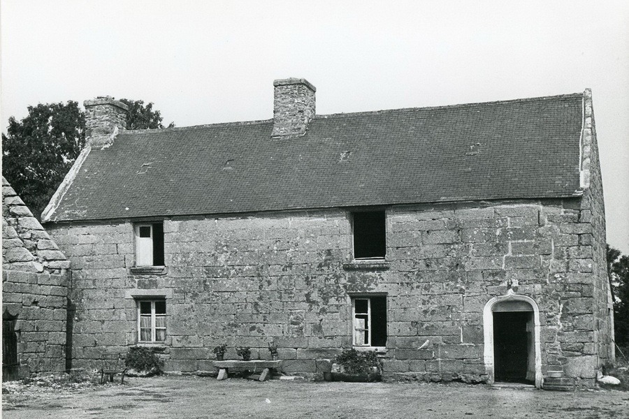 Manoir de Kermadoué vers 1970