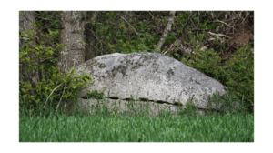 Traces de taille dans un champ à Kerlary